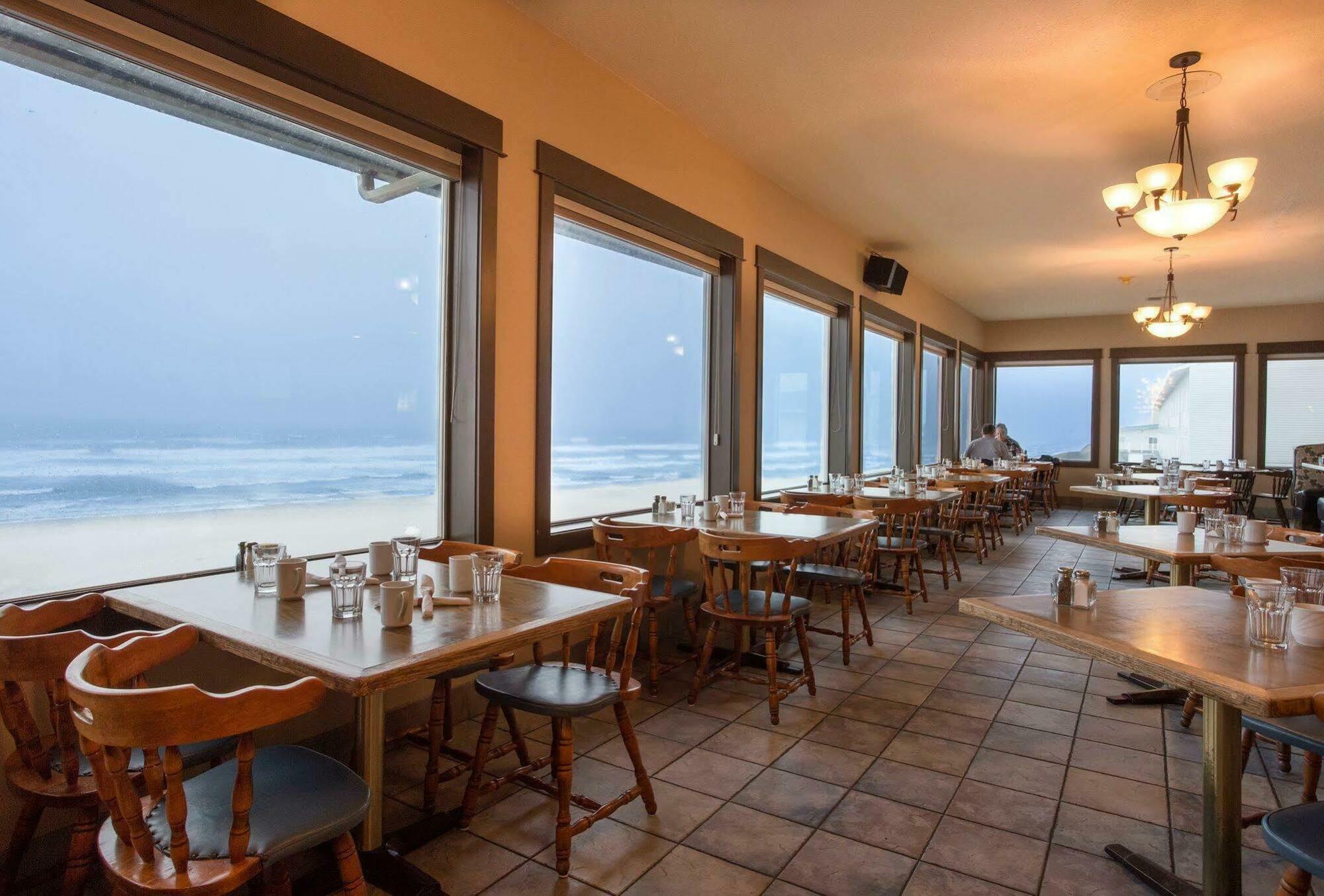Shilo Inn Suites Newport Exteriör bild